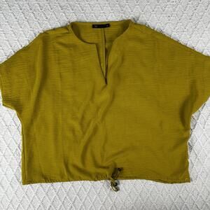 AK Women's Top M Avocado Green Short Sleeve Split Neck Drawstring Hem